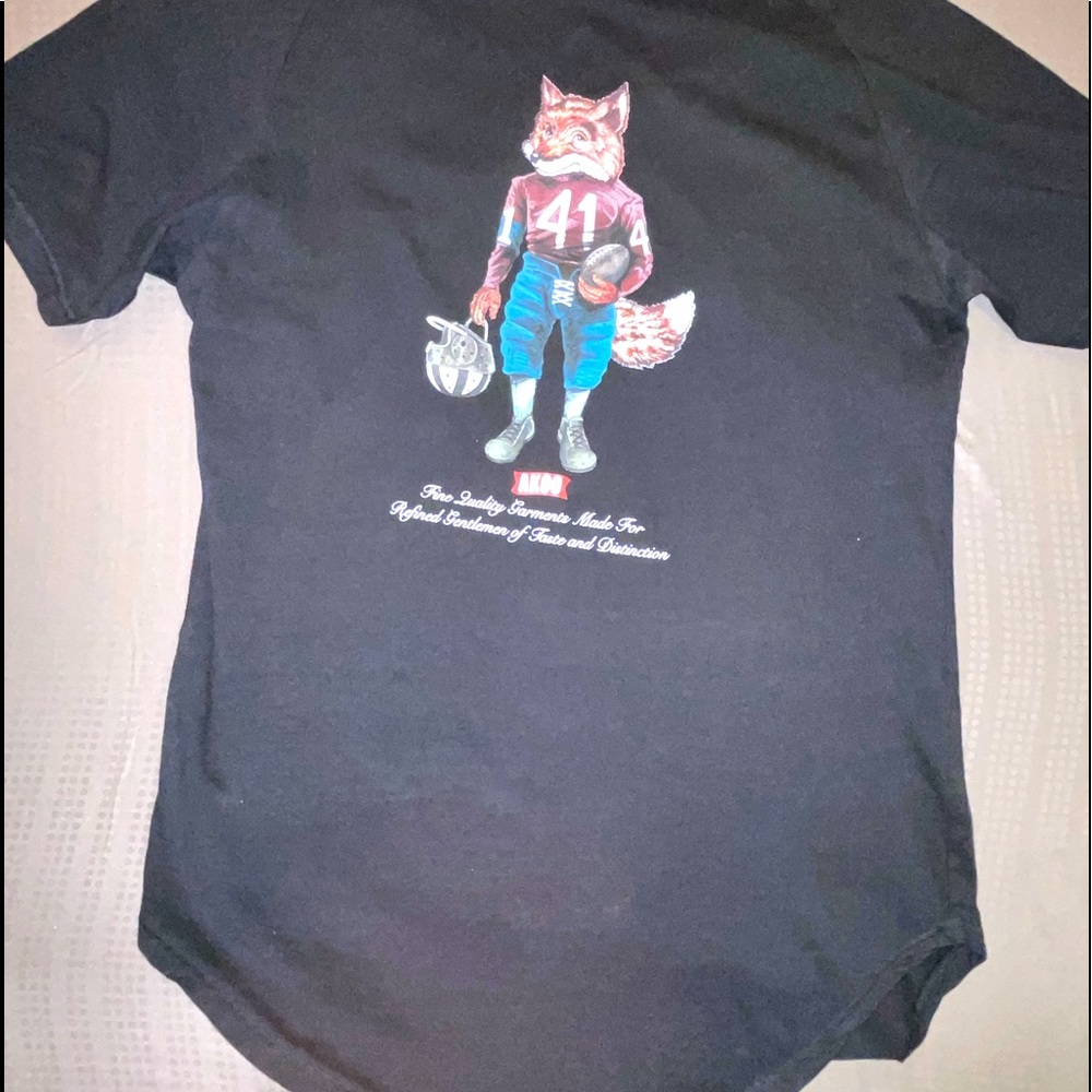 Akoo tshirt size large